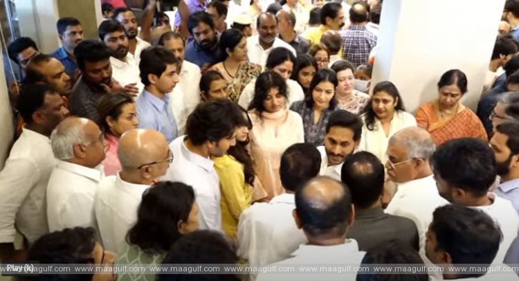 కృష్ణ పార్థివ దేహానికి నివాళ్లు అర్పించిన ఏపీ సీఎం జగన్