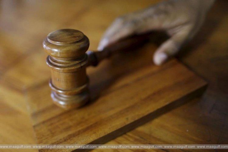 కొడుకు, మనవళ్లను ఇంటి నుంచి గెంటేయాలని కోర్టును ఆశ్రయించిన వ్యక్తి
