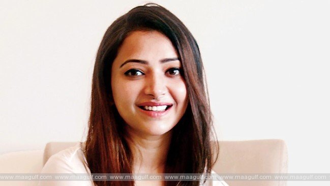 9 మొన్న తమన్నా, ఇప్పుడు శ్వేతా బసు ప్రసాద్.!