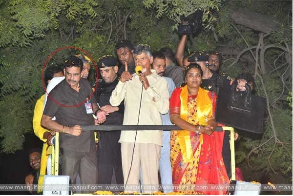 చంద్రబాబు నాయుడు రోడ్ షో‌లో ఉద్రిక్తత..