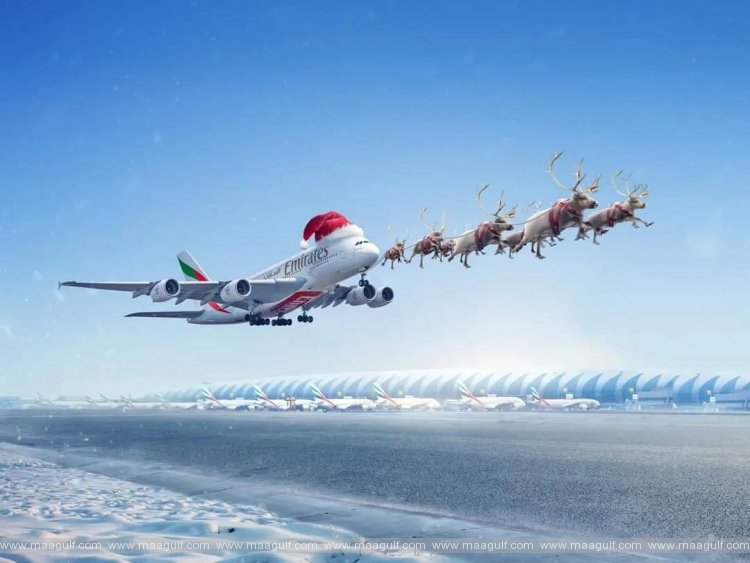 1 శాంటా క్లాజ్ గా మారిన ఎమిరేట్స్ A380 విమానం..