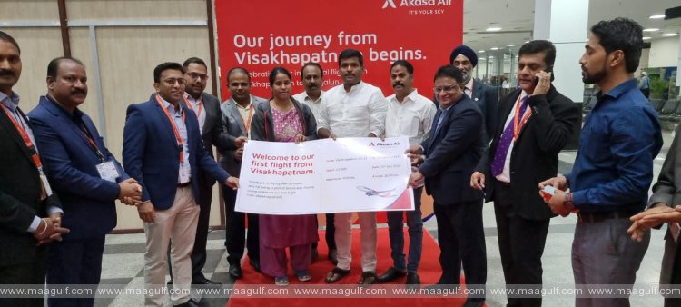 ఆకాశ ఎయిర్ లైన్స్ విమాన సేవలను ప్రారంభించిన మంత్రి గుడివాడ అమర్నాథ్