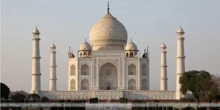 1 తాజ్మహల్కు పన్ను నోటీసులు..