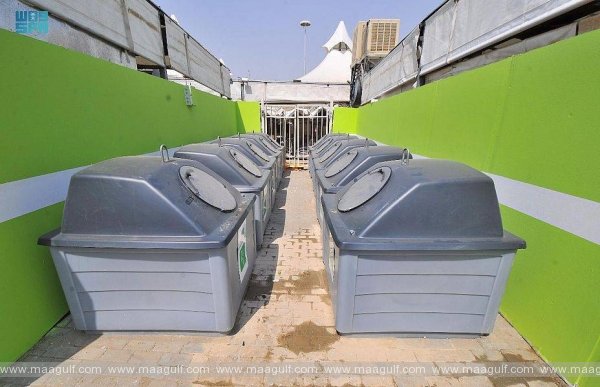 వాహనాలు, భవనాల కిటికీల నుండి వ్యర్థాల పారవేత.. SR1000 జరిమానా