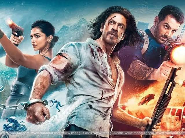 9 హిట్టు లిస్టులో ‘పఠాన్’.! మొత్తానికి బాలీవుడ్ని గట్టెక్కించేసిన ‘బాద్షా’.!