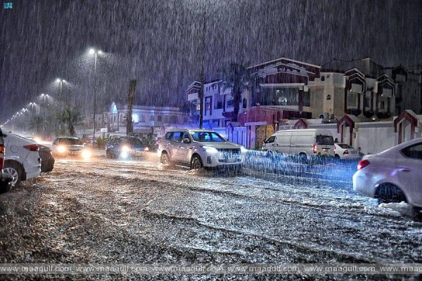 మక్కా, మదీనా, అల్-బహా ప్రాంతాలలో ఉరుములతో కూడిన వర్షాలు