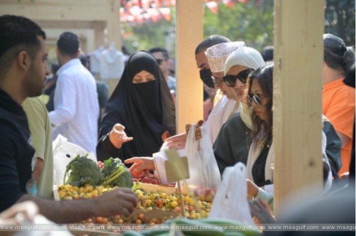 రైతుల మార్కెట్‌ను సందర్శించిన 60,000 మంది