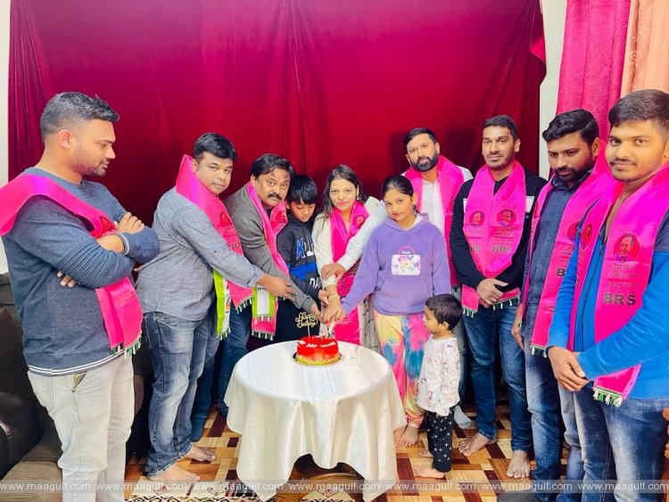 1 NRI BRS మరియు జాగృతి కువైట్ ఆధ్వర్యంలో ఘనంగా కెసిఆర్ పుట్టినరోజు వేడుకలు...