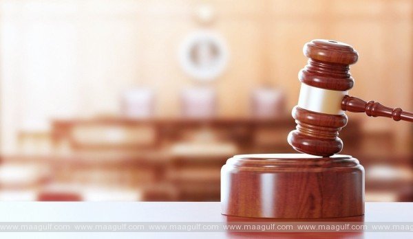 సేవల్లో నిర్లక్ష్యం.. పబ్లిక్ ప్రాసిక్యూషన్‌కు ఉద్యోగులు రిఫర్