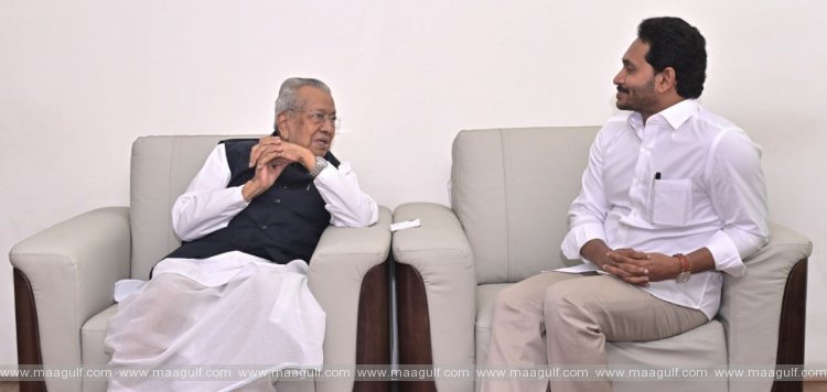 1 ఏపీ గవర్నర్ తో భేటీ అయిన సిఎం జగన్
