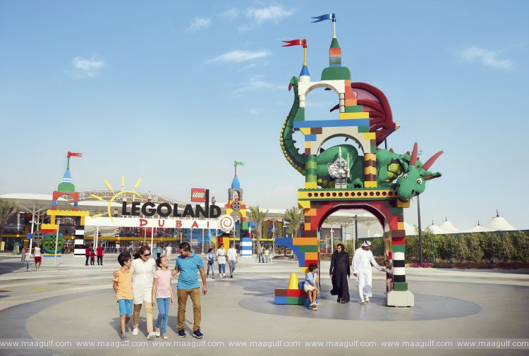 20 LEGOLAND ® Dubai Celebrates Everyday Heroes with the Brand New ‘LEGO ® City Heroes\' Event