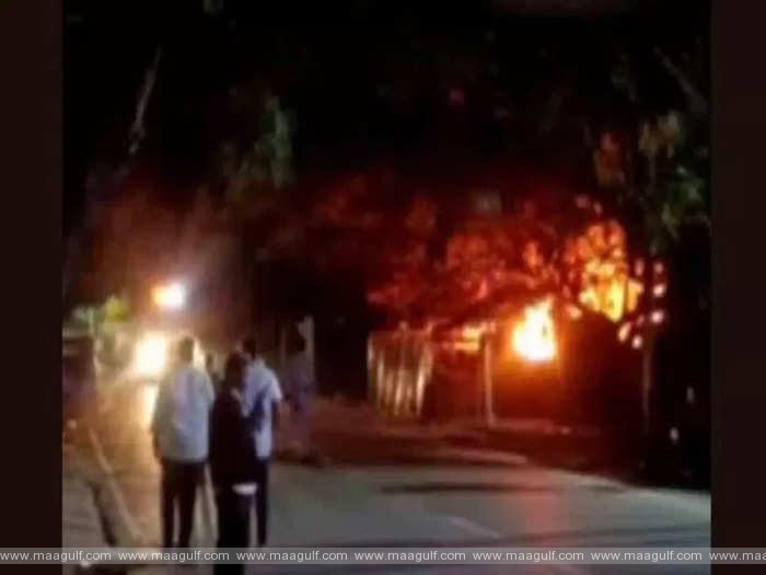 హైదరాబాద్ లో అగ్నిప్రమాదం..సెక్యూరిటీగార్డ్‌ సజీవదహనం