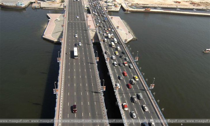 అల్ మక్తూమ్ బ్రిడ్జ్ పాక్షికంగా మూసివేత