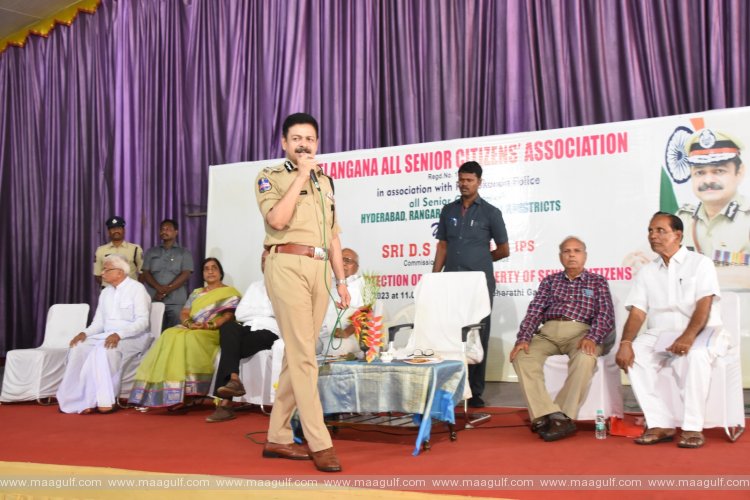 1 వృద్ధులు, మహిళల పట్ల నేరాలకు పాల్పడే వారిపై కఠిన చర్యలు: సీపీ చౌహాన్