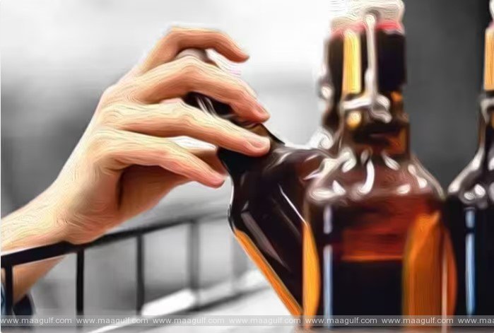 1 కల్తీ మద్యం తాగి 8 మంది మృతి