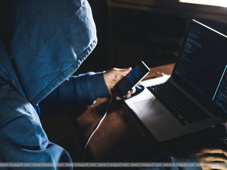 ఆన్‌లైన్ స్కామర్లతో జాగ్రత్త..