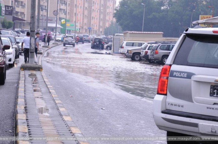 కువైట్‌లో భారీ వర్షాలు..అత్యవసరమైతేనే బయటకు రావాలి