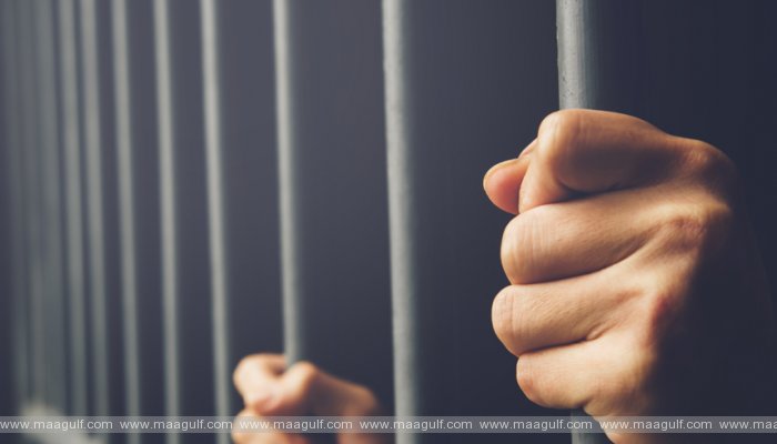 ఒమన్‌లో మహిళల దుస్తులు ధరించిన పురుషులకు OMR 300 జరిమానా, జైలుశిక్ష