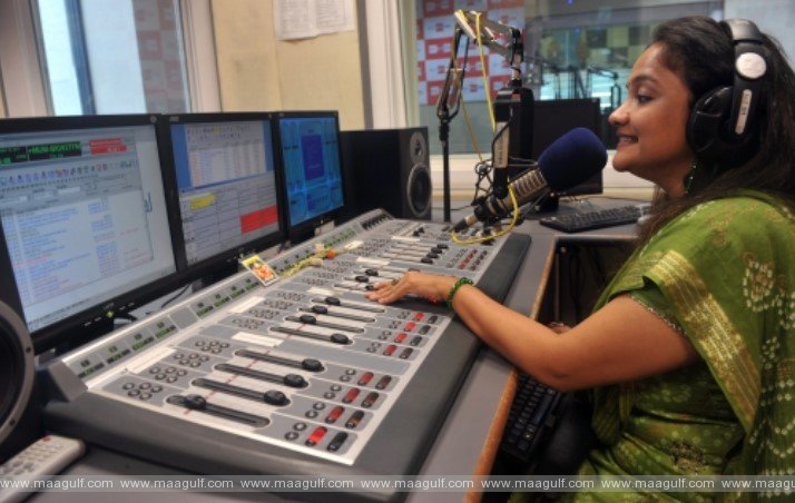 బహ్రెయిన్ లో భారతీయ FM రేడియో ఛానల్..!