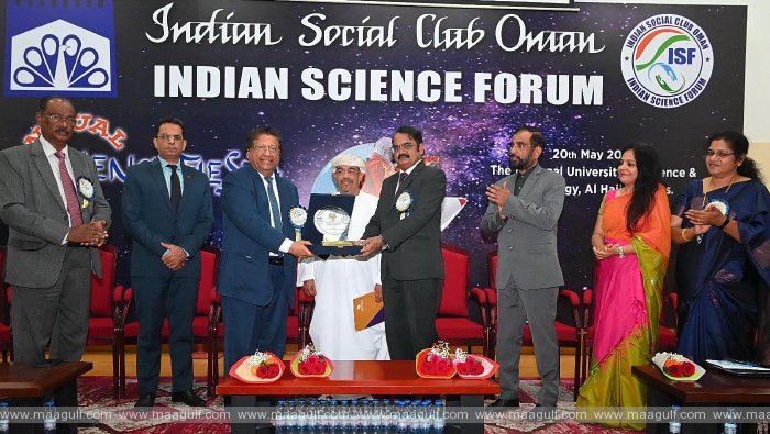 ఇండియన్ సైన్స్ ఫోరమ్‌లో విద్యార్థుల అద్భుత ప్రతిభ