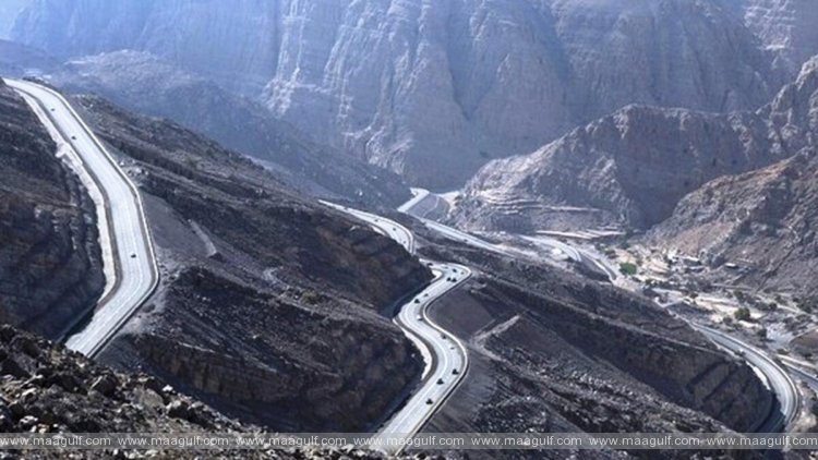 రస్ అల్ ఖైమాలో పర్వతం నుండి పడి ఎమిరాతి మృతి