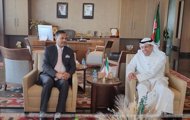 కువైట్ విద్యా మంత్రితో భారత రాయబారి కీలక భేటీ