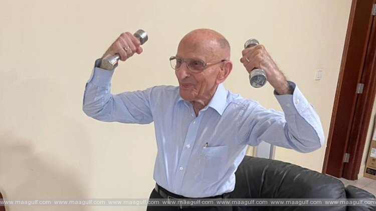 దుబాయ్ లో 101 ఏళ్ల ప్రవాసుడు.. లాంగ్ లైఫ్ రహస్యం ఇదేనట..!