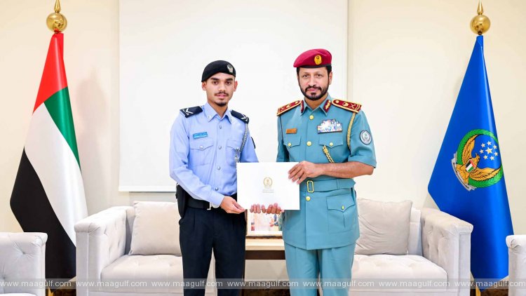 Al Shamsi honors employee for his quick response