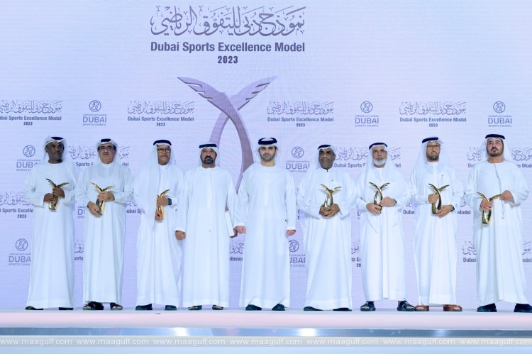 Sheikh Mansoor honours winners of \'Dubai Sports Excellence Model\' awards