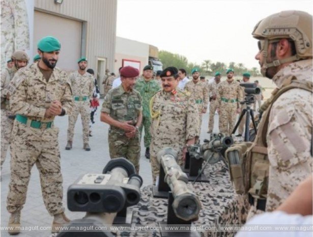 రాయల్ గార్డ్‌ను సందర్శించిన బహ్రెయిన్ రాజు, బ్రూనై సుల్తాన్