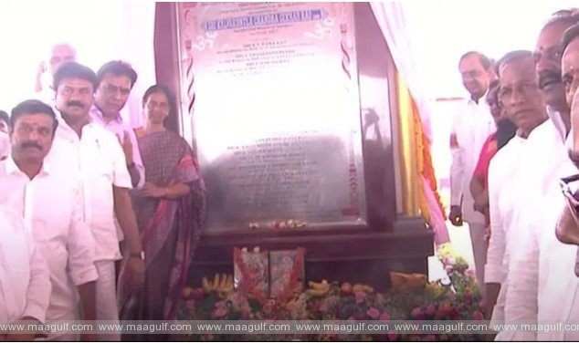 కొల్లూరులో డబుల్‌ బెడ్‌రూం ఇండ్లను ప్రారంభించిన సిఎం కెసిఆర్‌