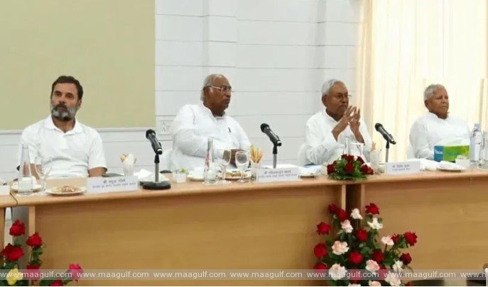 బీజేపీకి వ్యతిరేకంగా ప్రతిపక్షాల చారిత్రాత్మక భేటీ