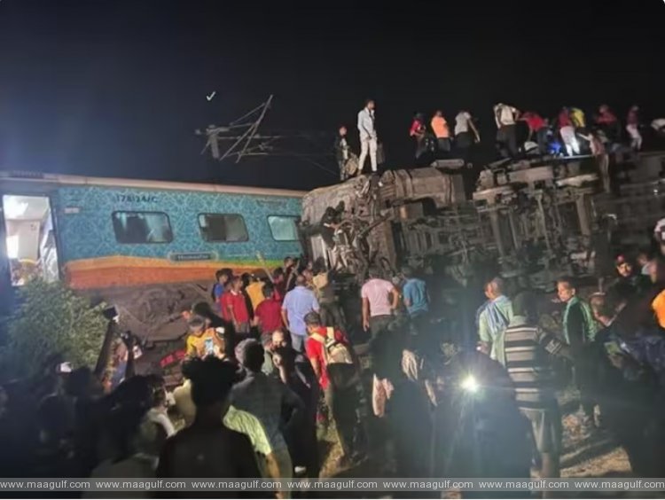 ఘోర రైలు ప్రమాదం...50 మంది మృతి