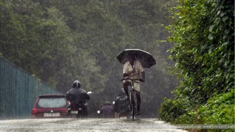 ముంబయి లోని పలు ప్రాంతాల్లో భారీ వర్షాలు..ఎల్లో అలర్ట్ జారీ