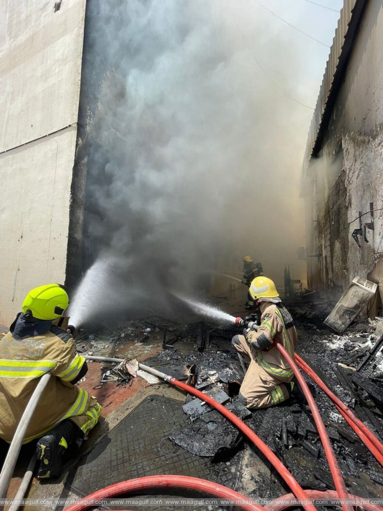 ఉమ్ అల్ క్వైన్‌లోని టెక్స్‌టైల్ ఫ్యాక్టరీలో అగ్నిప్రమాదం