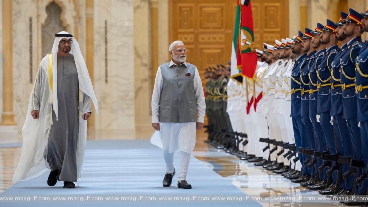 యూఏఈ అధ్యక్షుడు హిందీలో ట్వీట్....భారత ప్రధాని మోదీకి ఘన స్వాగతం