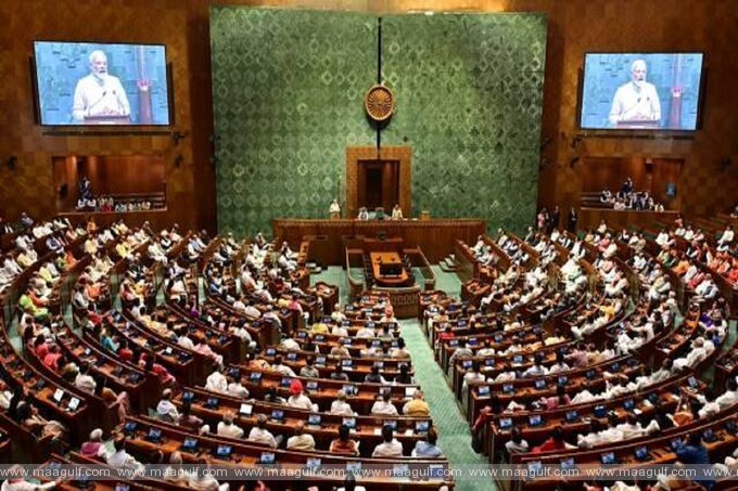 లోక్ సభ, రాజ్యసభ మధ్యాహ్నానికి వాయిదా..మణిపూర్ ఘటనపై అట్టుడుకనున్న పార్లమెంట్