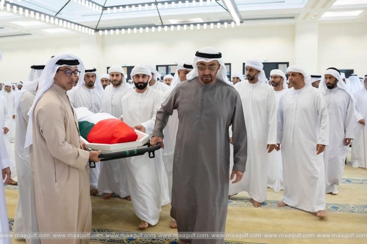 అల్ బతీన్ శ్మశానవాటికలో షేక్ సయీద్ అంత్యక్రియలు