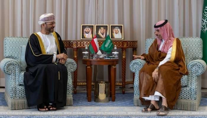 ద్వైపాక్షిక సంబంధాలపై ఒమన్, సౌదీ చర్చలు