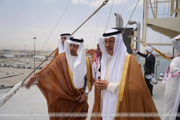 జెడ్డాలో ప్రపంచంలోనే మొట్టమొదటి ద్రవీకృత హైడ్రోజన్ క్యారియర్‌ను సందర్శించిన సౌదీ ఇంధన మంత్ర