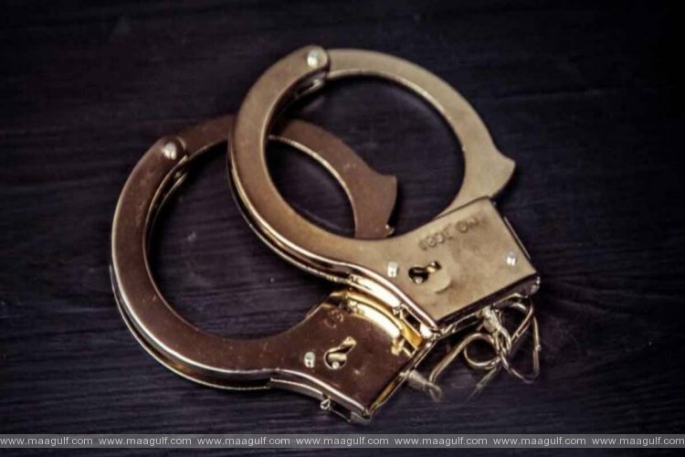 1,100 లోకల్ తయారీ మద్యం బాటిల్స్ సీజ్