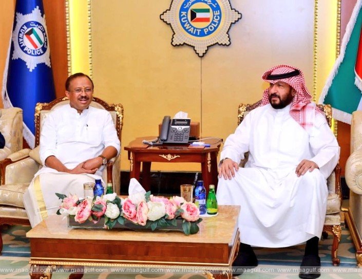 మంత్రి షేక్ తలాల్‌తో మంత్రి మురళీధరన్ సమావేశం