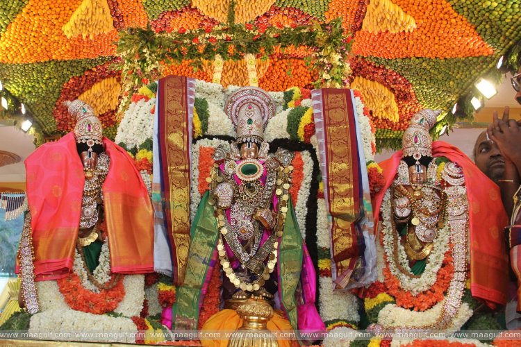 తిరుమలలో టోకెన్లు లేని యాత్రికులకు 12 గంటల్లో సర్వదర్శనం