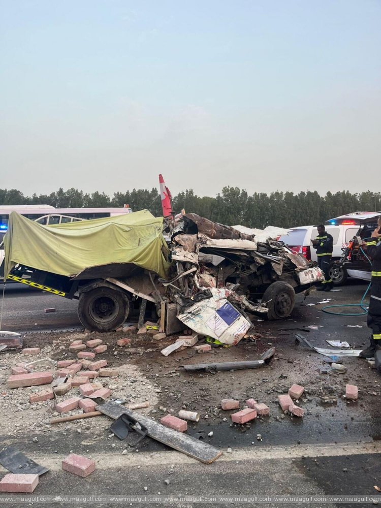 దుబాయ్ లో కారు ఢీకొన్న ఘటనలో ఇద్దరు మృతి