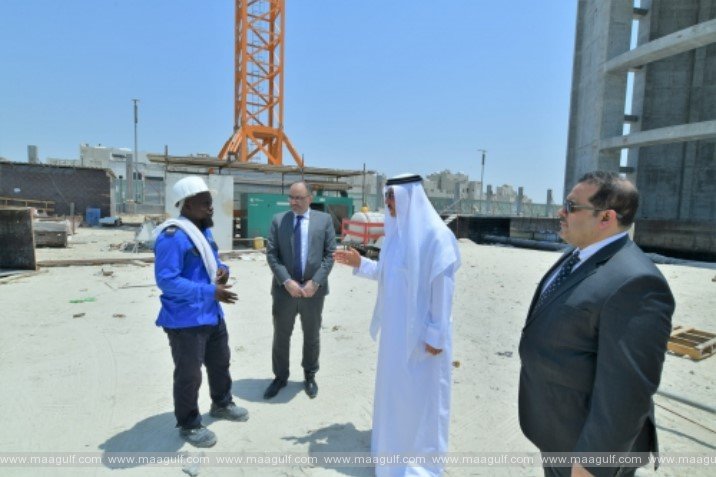 బహ్రెయిన్ లో వర్క్ బ్యాన్. అమలును పర్యవేక్షించిన లేబర్ మినిస్టర్