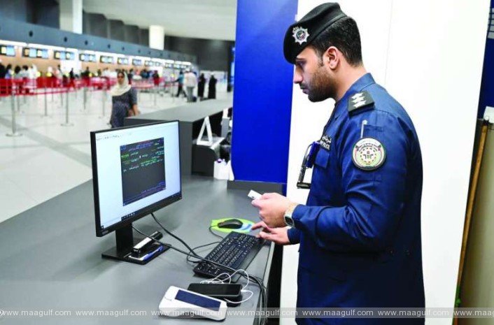 24 గంటల్లో 70 మంది ప్రవాసులపై ట్రావెల్ బ్యాన్