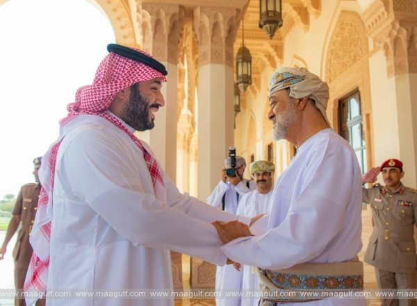 మస్కట్‌లో ఒమానీ సుల్తాన్‌ను కలిసిన క్రౌన్ ప్రిన్స్