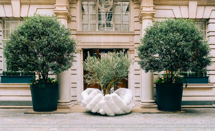 World-renowned sculptor Lorenzo Quinn boosts Art be a Part Dubai fundraiser