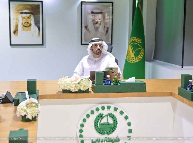 Sheikh Hamdan visits Dubai Police Officers Club
