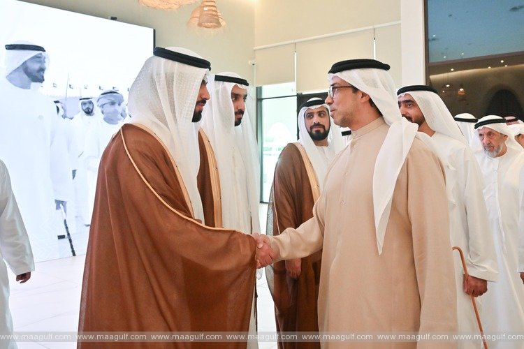 Mansour bin Zayed attends mass wedding reception